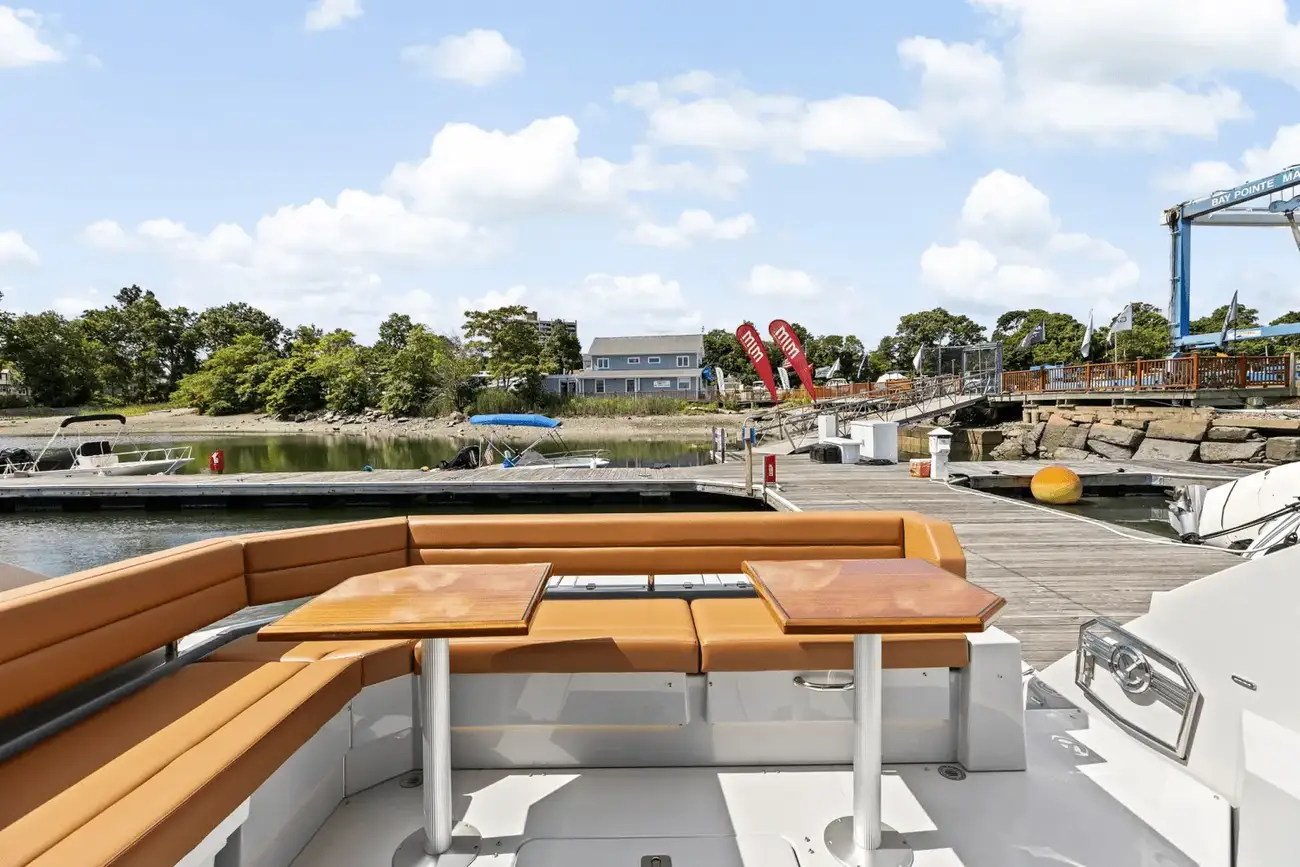 Thumbnail von Cruisers Yachts 42 Cantius