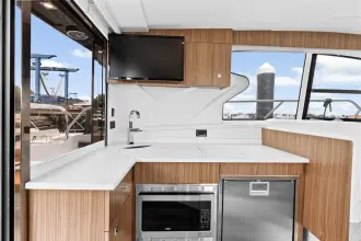 Thumbnail von Cruisers Yachts 42 Cantius