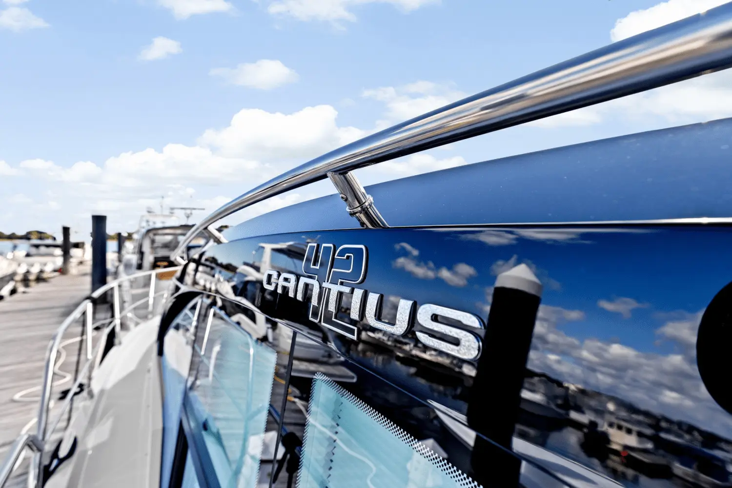 Thumbnail von Cruisers Yachts 42 Cantius