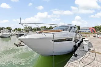 Thumbnail von Cruisers Yachts 42 Cantius