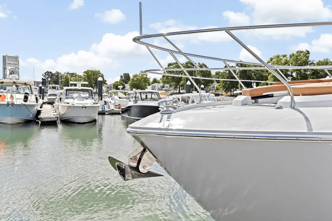 Thumbnail von Cruisers Yachts 42 Cantius