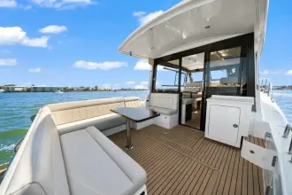 Thumbnail von MJM Yachts 42