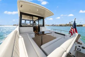 Thumbnail von MJM Yachts 42