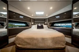 Thumbnail von Azimut 43