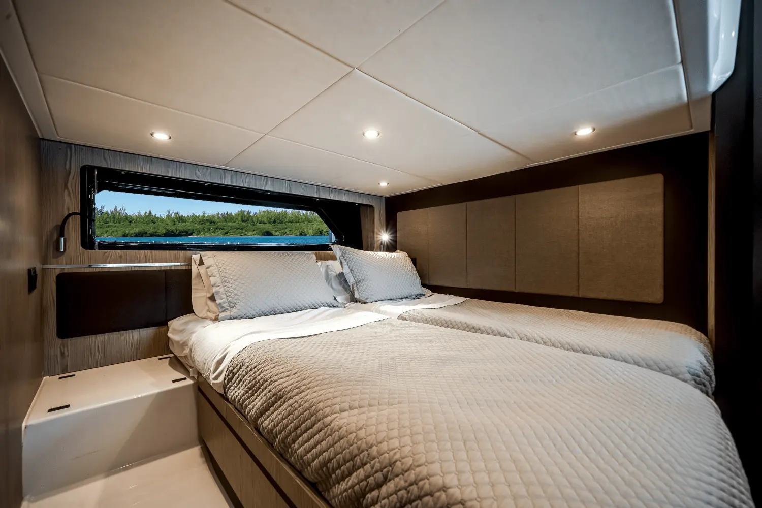 Thumbnail von Azimut 43