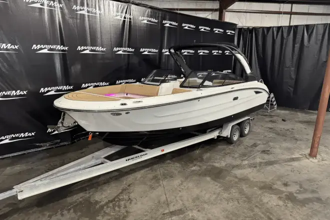 Sea Ray SDX 270