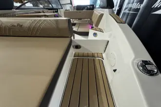 Thumbnail von Sea Ray SDX 270