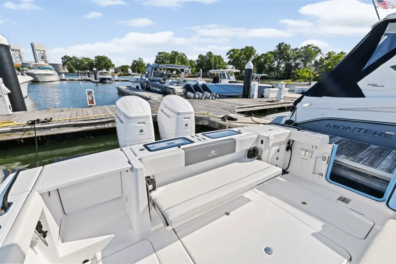 Thumbnail von Bertram 39 CC