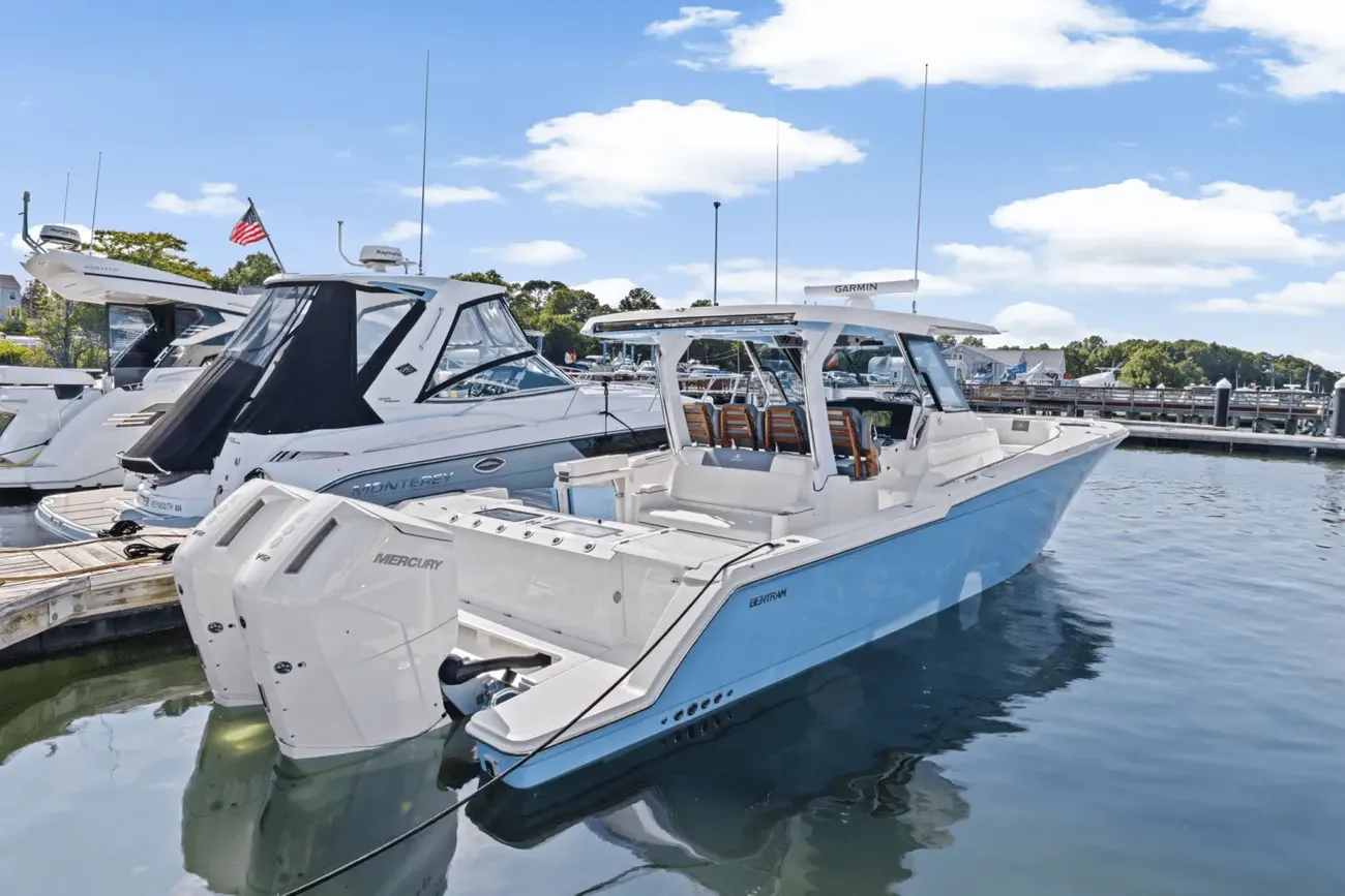 Thumbnail von Bertram 39 CC