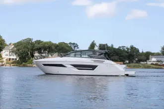 Thumbnail von Cruisers Yachts 46 Cantius