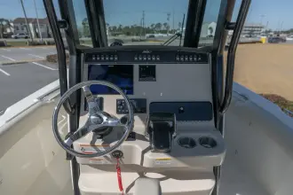 Thumbnail von Boston Whaler 250 Outrage