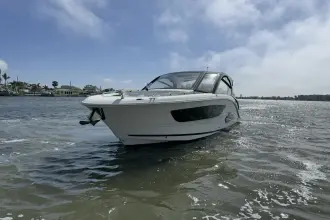 Thumbnail von Sea Ray 370 Sundancer Outboard