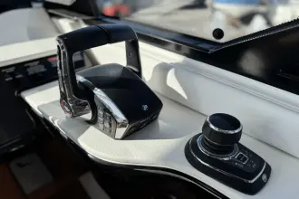 Thumbnail von Sea Ray 370 Sundancer Outboard