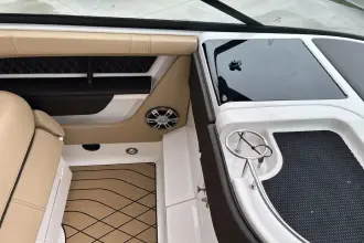 Thumbnail von Sea Ray SLX 310