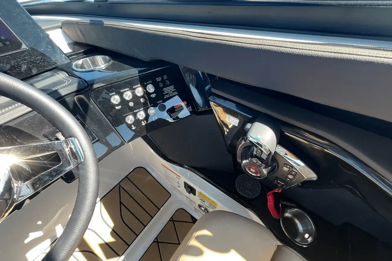 Thumbnail von Sea Ray SLX 260 Surf