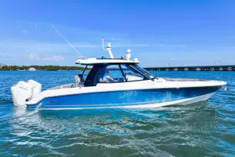 Thumbnail von Boston Whaler 380 Realm