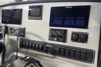 Thumbnail von Boston Whaler 230 Outrage