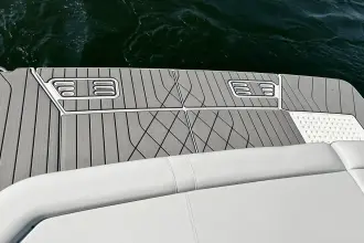 Thumbnail von Sea Ray SLX 400