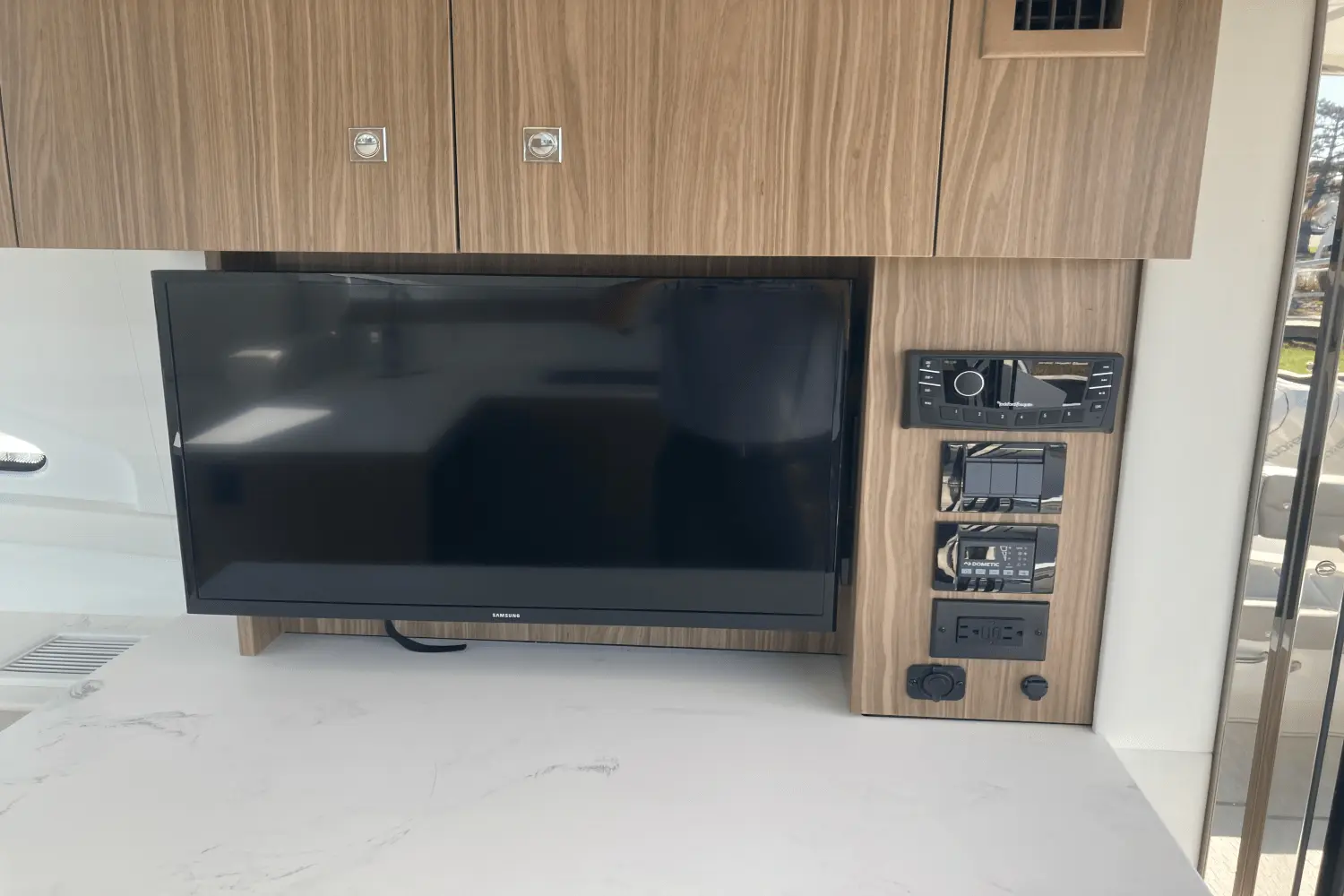 Thumbnail von Cruisers Yachts 46 Cantius