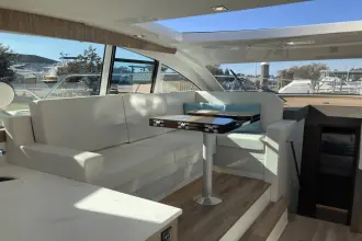 Thumbnail von Cruisers Yachts 46 Cantius