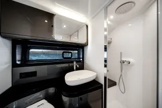 Thumbnail von Azimut 42