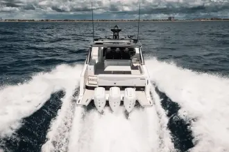 Thumbnail von Azimut 42