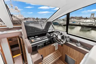 Thumbnail von Cruisers Yachts 50 Cantius