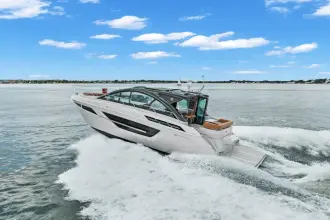 Thumbnail von Cruisers Yachts 50 Cantius