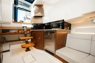 Thumbnail von Sea Ray 370 Sundancer Outboard