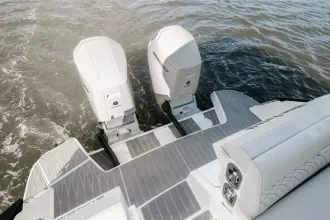 Thumbnail von Sea Ray 370 Sundancer Outboard