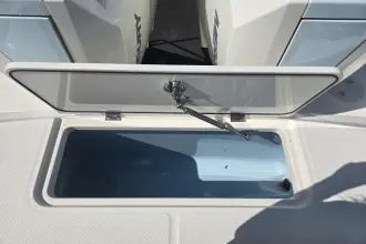 Thumbnail von Boston Whaler 330 Outrage