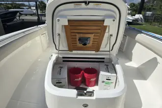 Thumbnail von Boston Whaler 330 Outrage