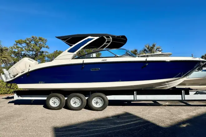 Sea Ray SDX 270