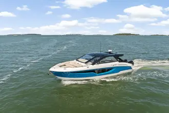 Thumbnail von Cruisers Yachts 42 GLS OB
