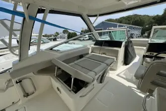 Thumbnail von Boston Whaler 280 Vantage
