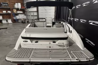 Thumbnail von Sea Ray SPX 210