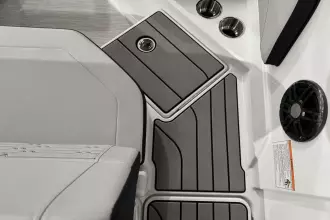 Thumbnail von Sea Ray SPX 210
