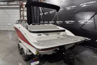 Thumbnail von Sea Ray SPX 210