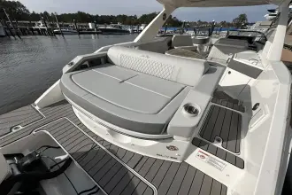 Thumbnail von Sea Ray SLX 310 Outboard