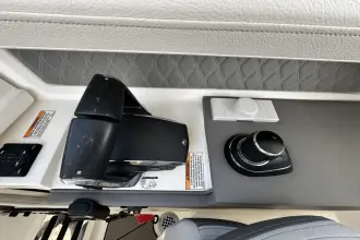 Thumbnail von Sea Ray SLX 310 Outboard