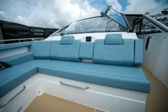 Thumbnail von Cruisers Yachts 42 GLS OB