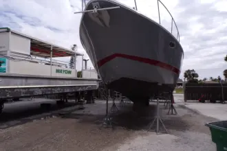 Thumbnail von Cruisers Yachts 370 Express