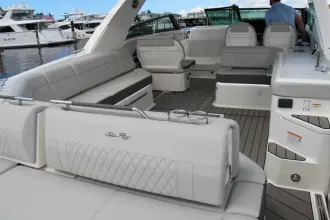 Thumbnail von Sea Ray SLX 400 Outboard