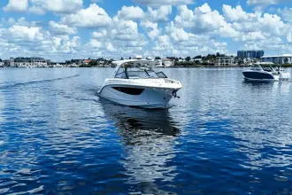 Thumbnail von Sea Ray SLX 400 Outboard