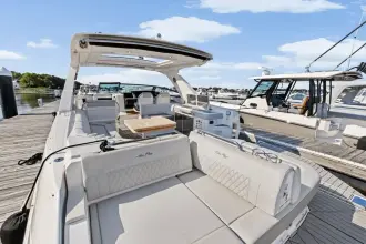 Thumbnail von Sea Ray SLX 400 Outboard