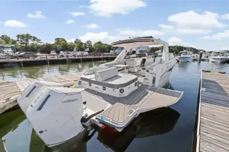 Thumbnail von Sea Ray SLX 400 Outboard