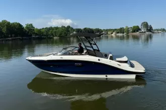 Thumbnail von Sea Ray SPX 210