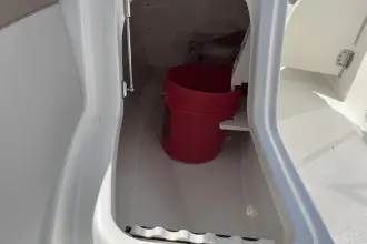 Thumbnail von Boston Whaler 210 Vantage