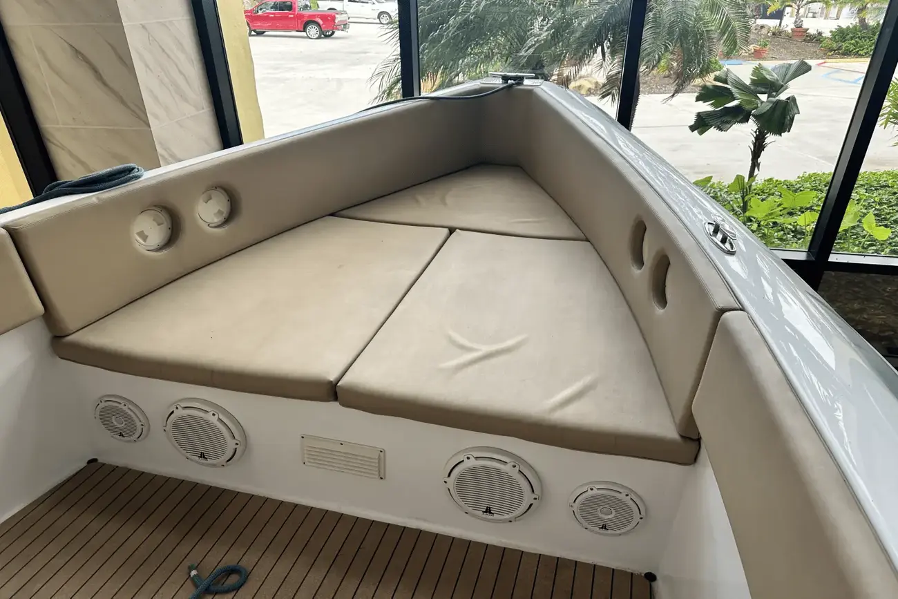 Thumbnail von Nautica International 44 Express