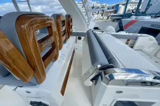 Thumbnail von Boston Whaler 420 Outrage